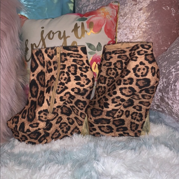 Liliana Shoes - Liliana - Leopard•Peep-Toe•Platform•Wedge Booties